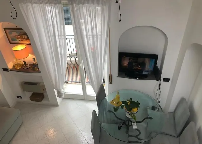 Delizioso A Appartement Capri